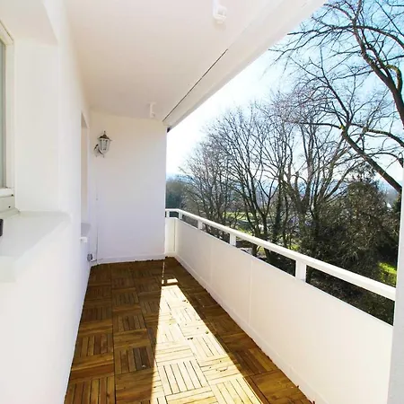 With Balcony Апартаменты
